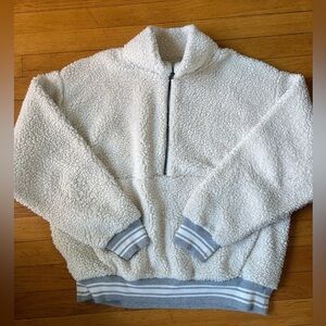 American Eagle Woman’s Sweater 1/2 Zip